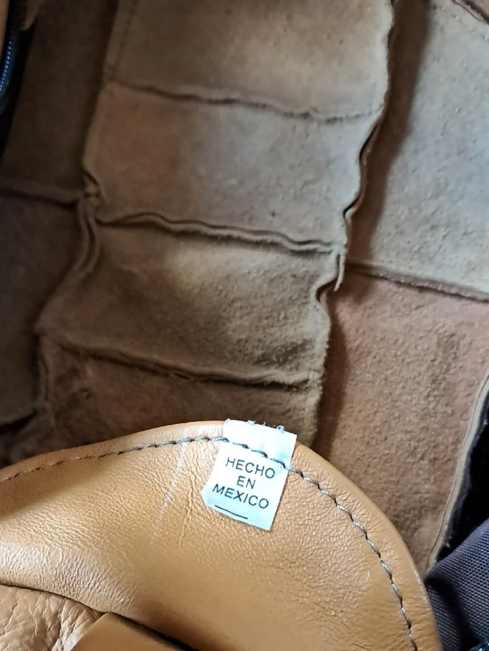 Hecho en Mexico stylish tan